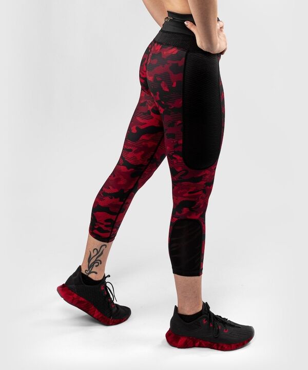 VE-03824-100-S-Venum Defender Crop Leggings - for women - Black/Red