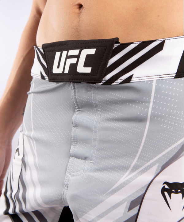 VNMUFC-00061-002-M-UFC Pro Line Men's Shorts
